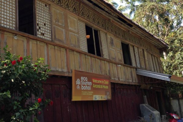 old house that with the influence of spanish architecture